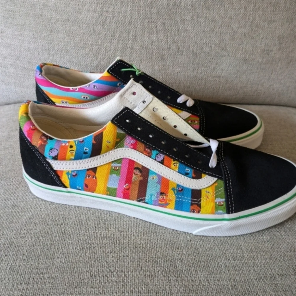 Vans Old Skool Sesame Street Men Rainbow Stripes Colorful Black 032025 - Picture 2 of 8